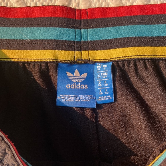 Adidas hot short, atheltic style size small - Picture 4 of 8